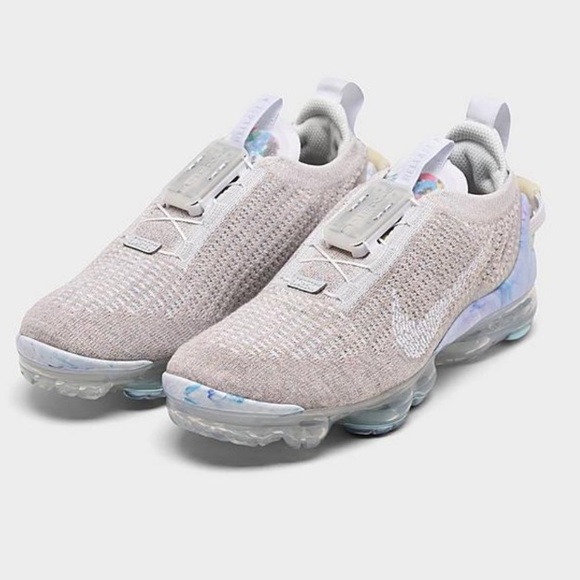 MEN NIKE AIR VAPORMAX 2020 FLYKNIT RUNNING SHOES size 8.5 - Picture 1 of 12